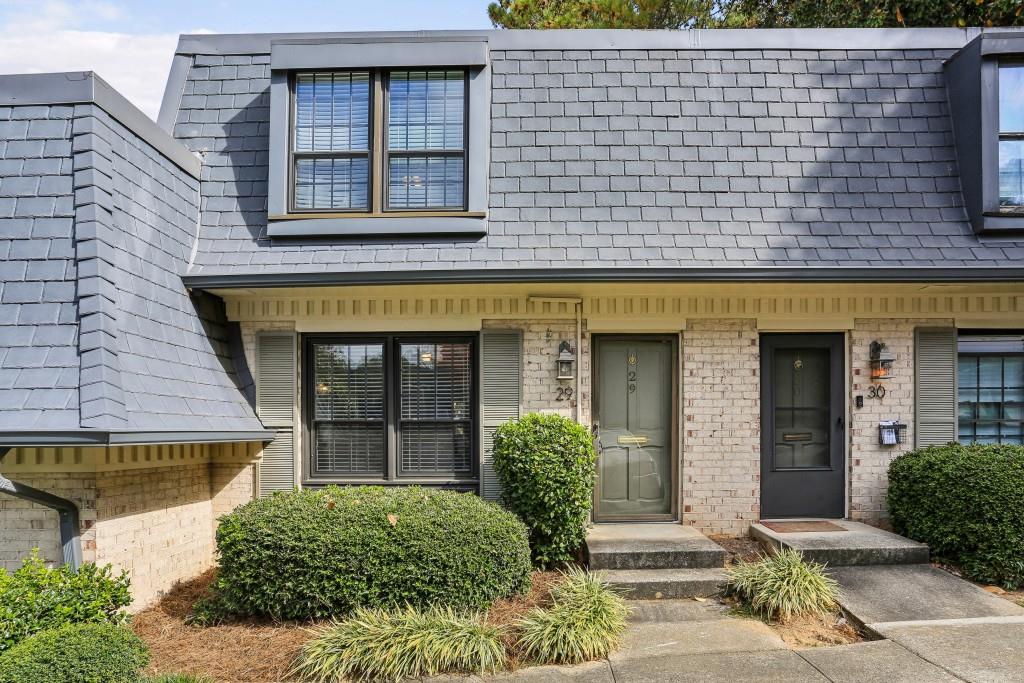 29 La Rue Place NW Atlanta GA 30327