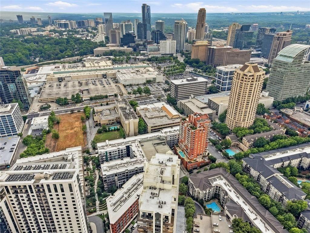 3481 Lakeside Drive NE Atlanta GA 30326