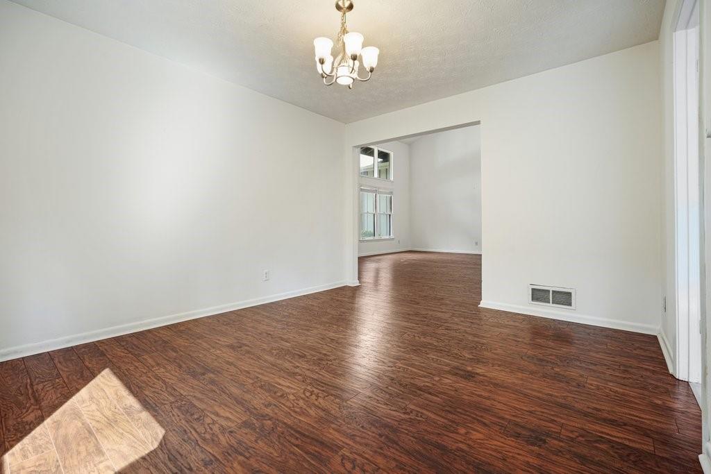 300 Cruise Court Roswell GA 30076
