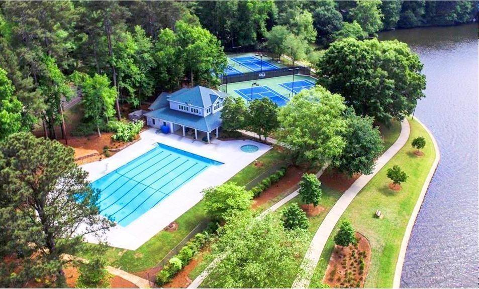 300 Cruise Court Roswell GA 30076