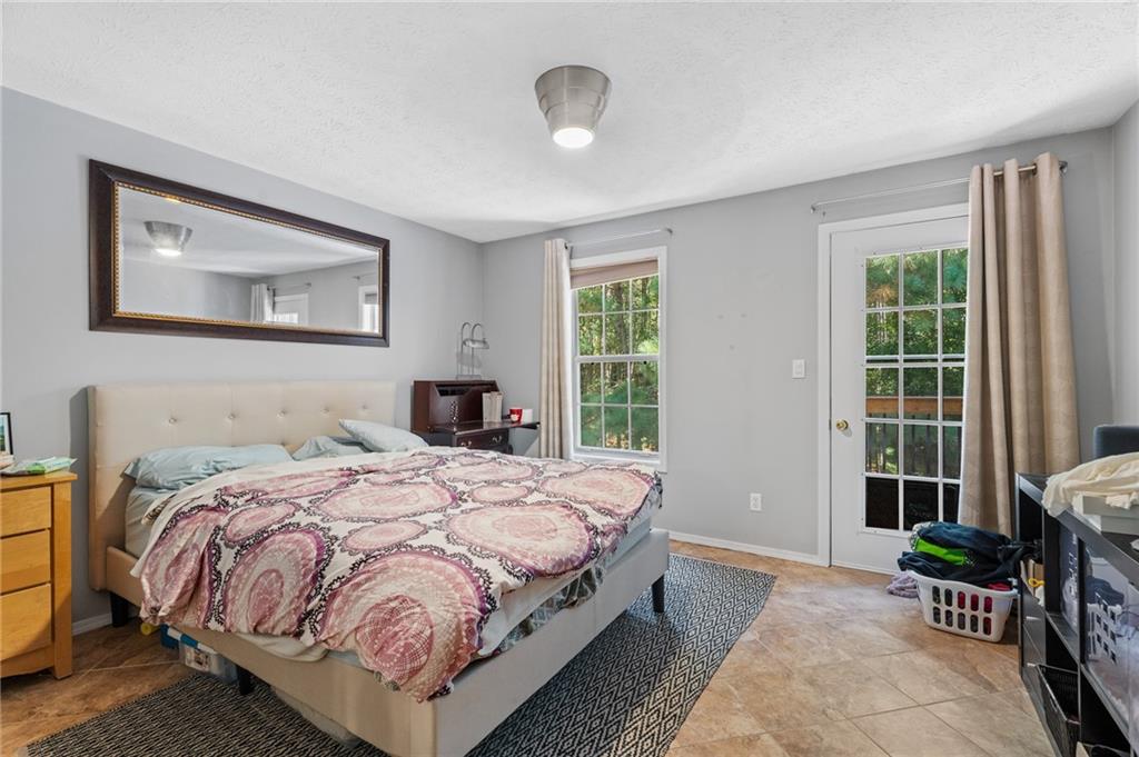 909 Berkeley Woods Duluth GA 30096