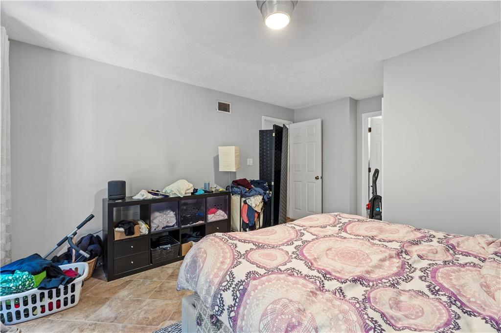 909 Berkeley Woods Duluth GA 30096