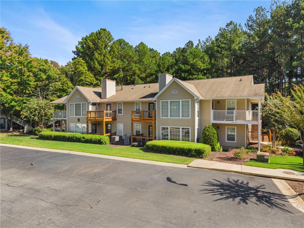 909 Berkeley Woods Duluth GA 30096