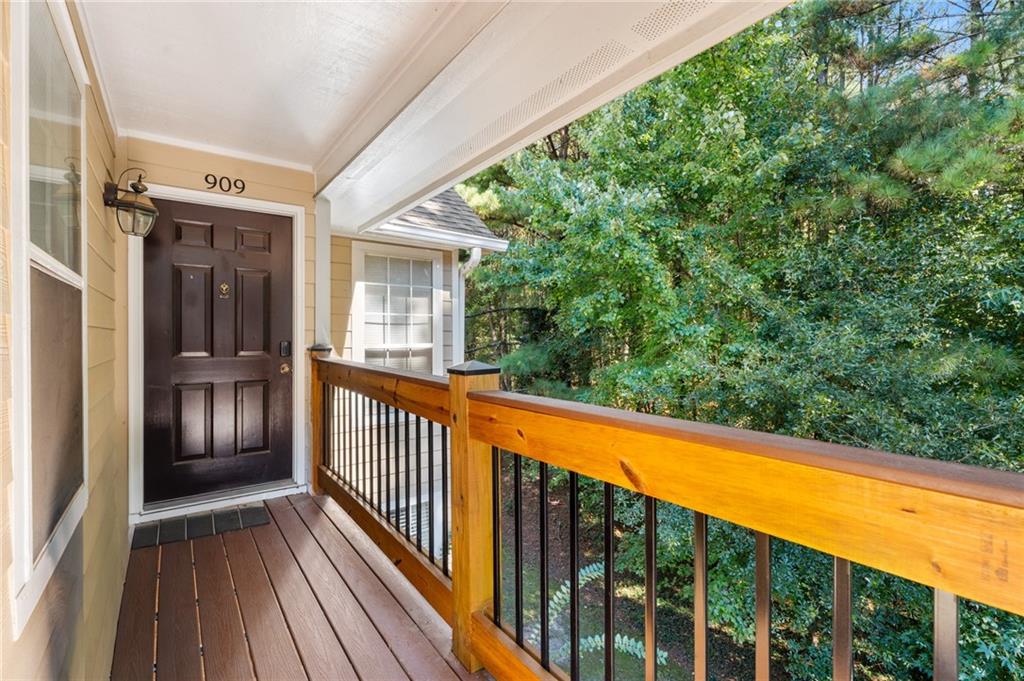 909 Berkeley Woods Duluth GA 30096
