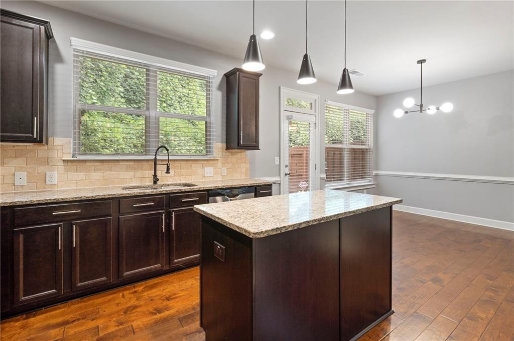 2412 Whiteoak Run SE Smyrna GA 30080