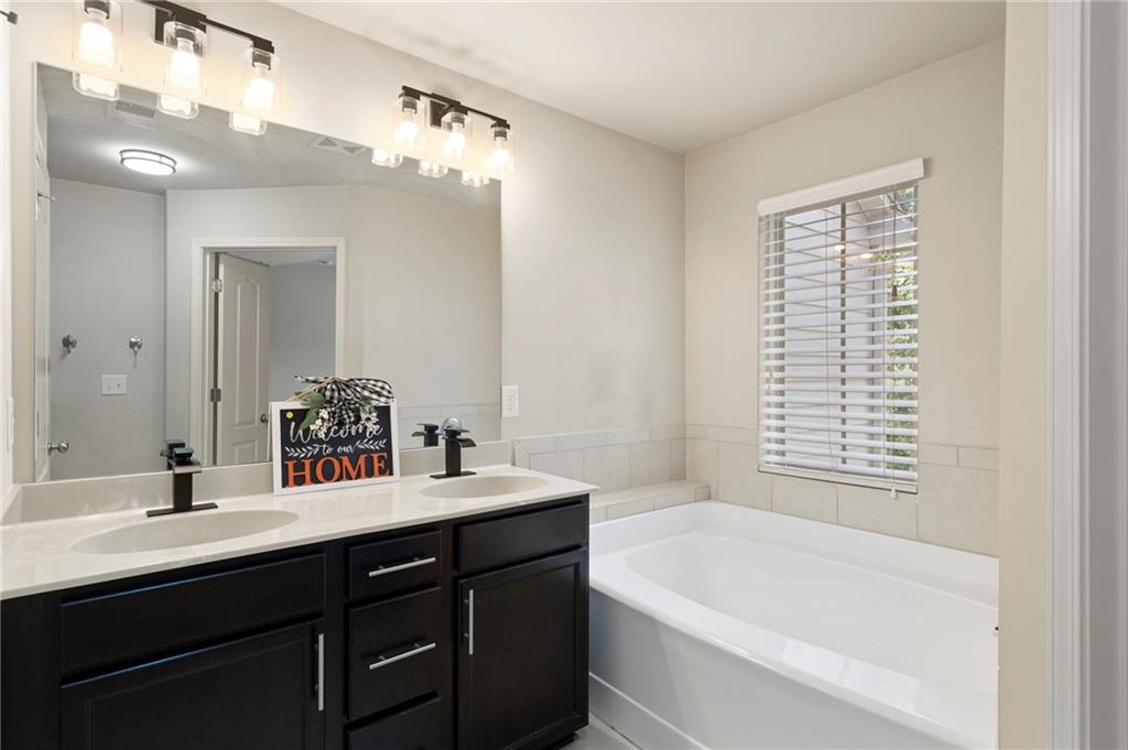 2412 Whiteoak Run SE Smyrna GA 30080