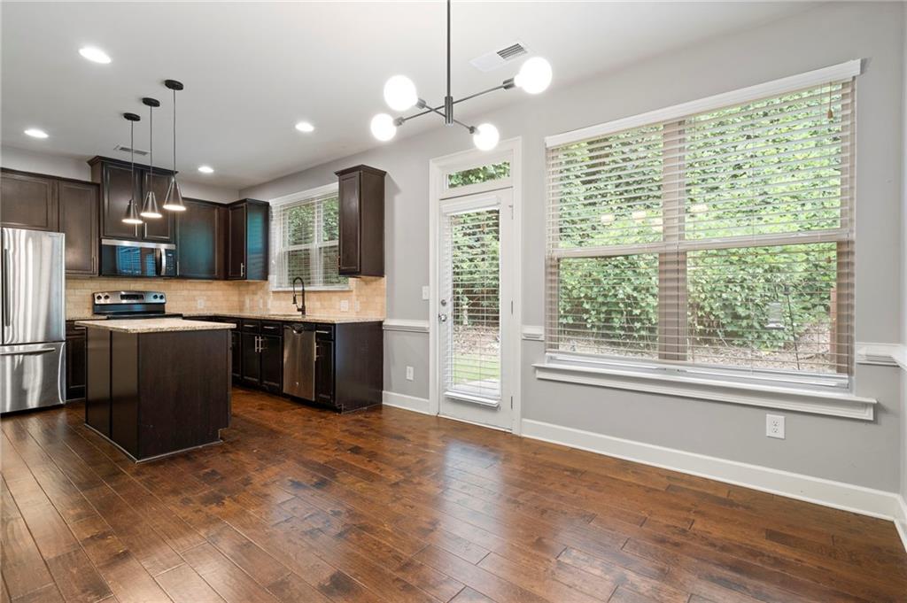 2412 Whiteoak Run SE Smyrna GA 30080