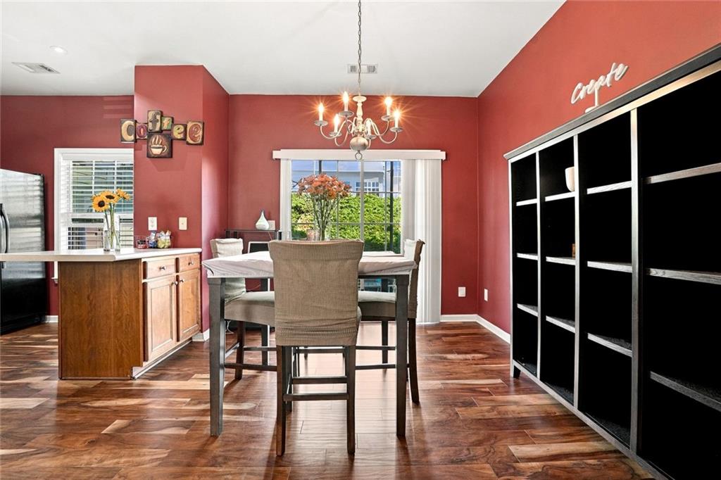 1041 Prestwyck Court Alpharetta GA 30004