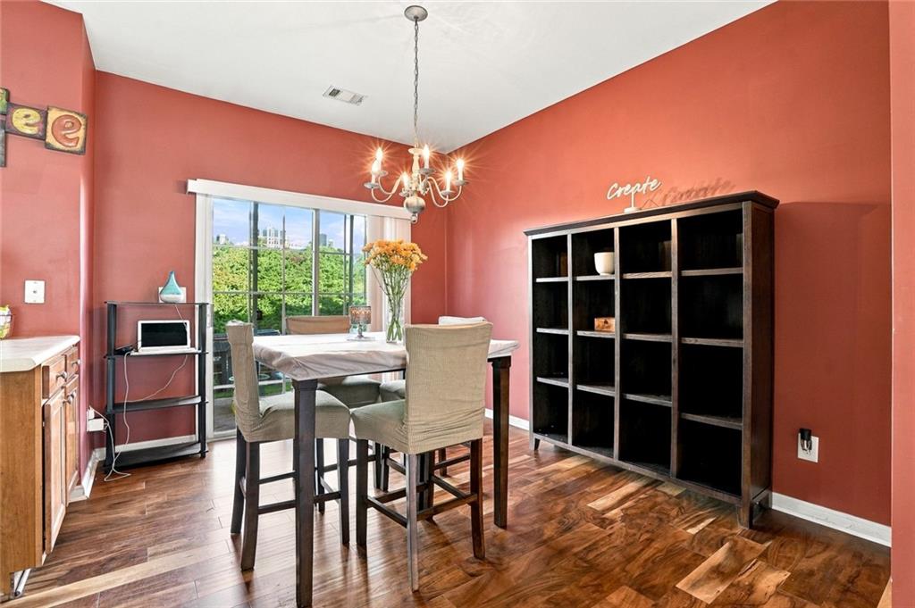 1041 Prestwyck Court Alpharetta GA 30004
