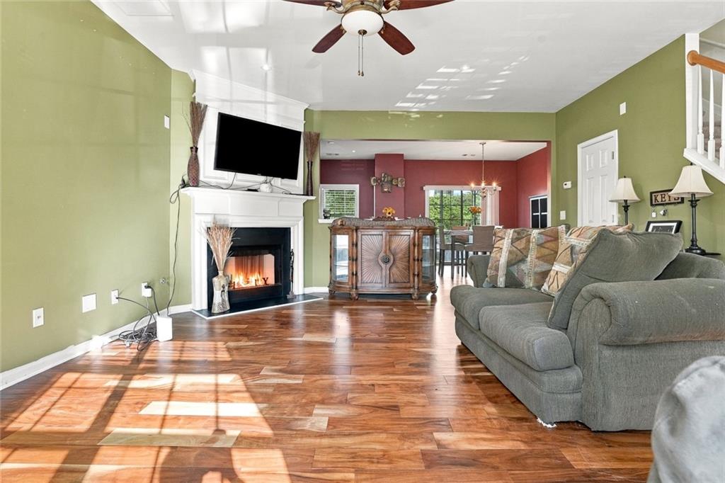 1041 Prestwyck Court Alpharetta GA 30004