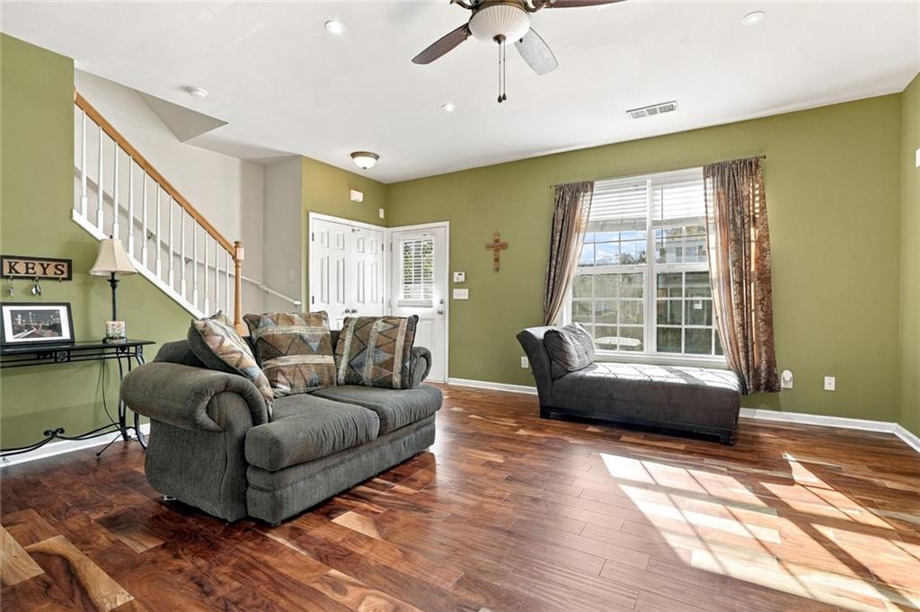 1041 Prestwyck Court Alpharetta GA 30004