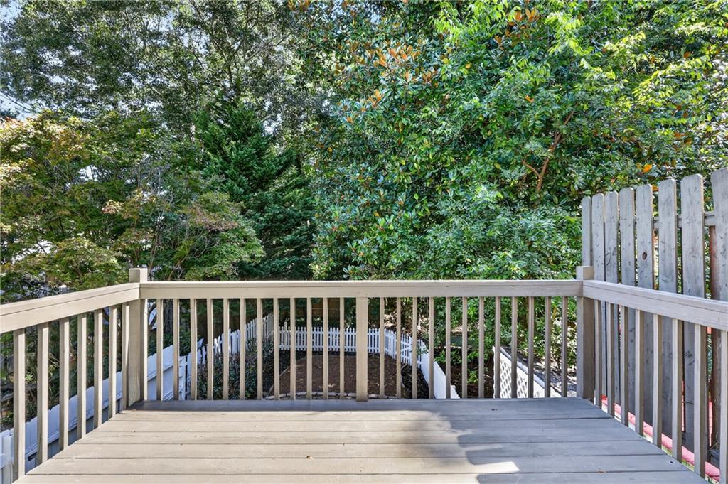 284 Roswell Commons Circle Roswell GA 30076
