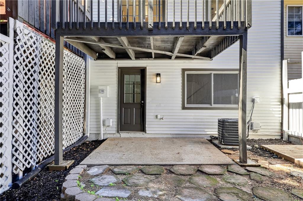 284 Roswell Commons Circle Roswell GA 30076