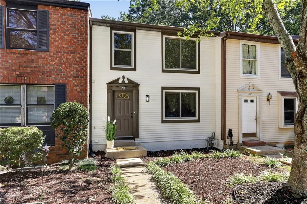284 Roswell Commons Circle Roswell GA 30076