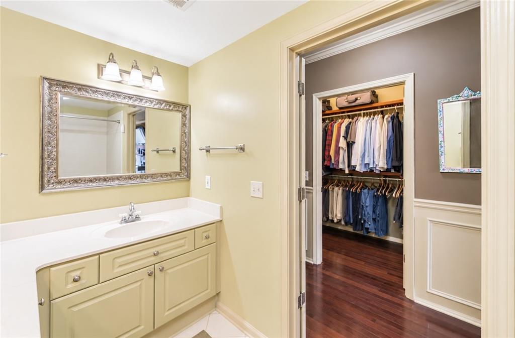 3334 Peachtree Road NE Atlanta GA 30326
