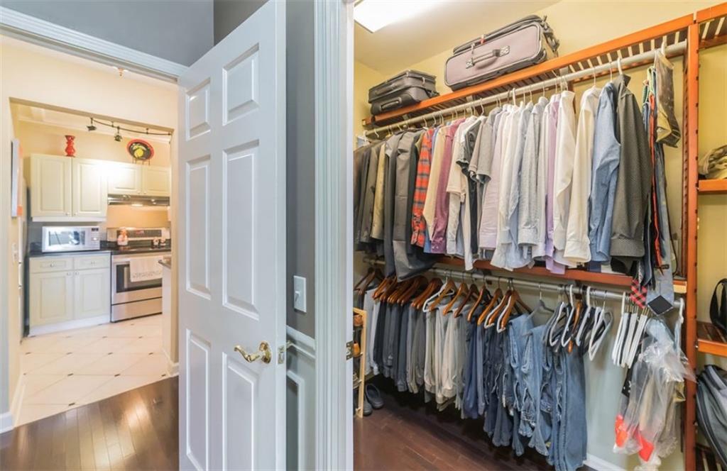 3334 Peachtree Road NE Atlanta GA 30326