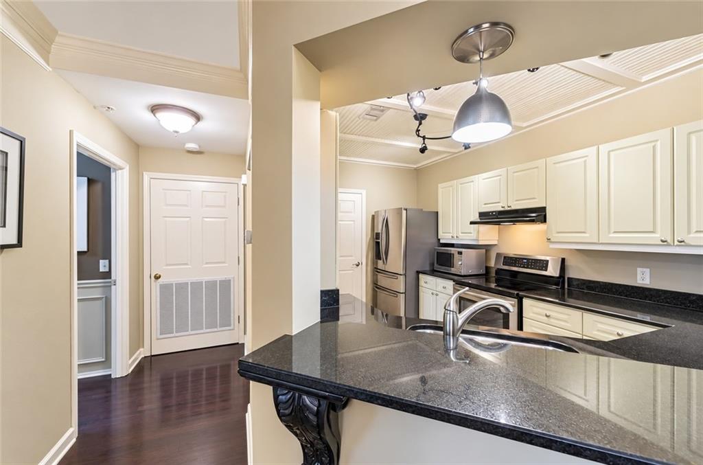3334 Peachtree Road NE Atlanta GA 30326
