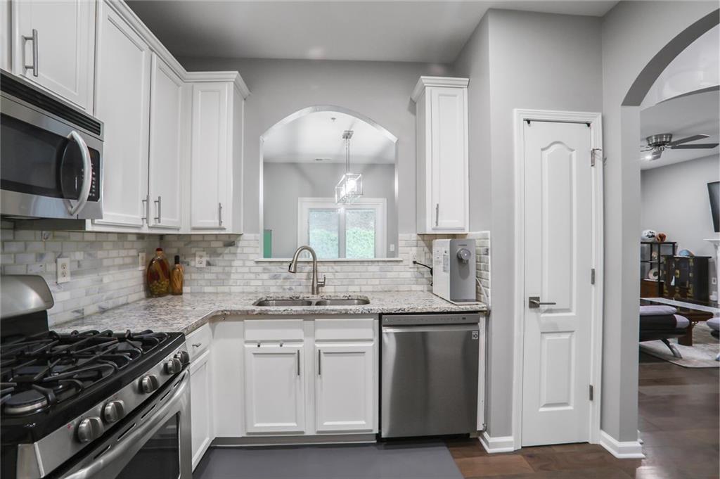 1067 Brownstone Drive Marietta GA 30008