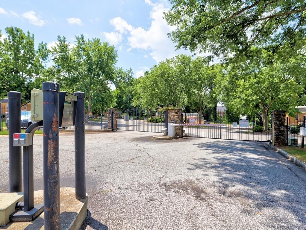 135 N River Drive Sandy Springs GA 30350