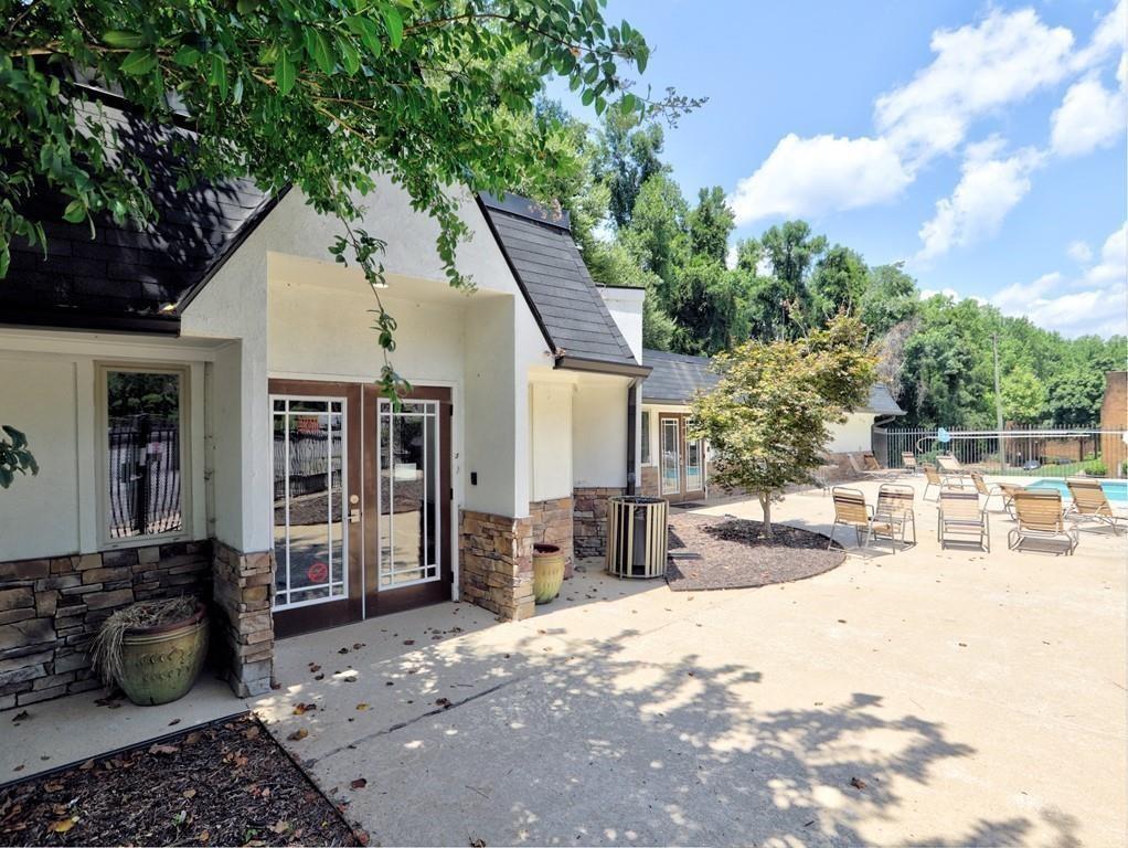 135 N River Drive Sandy Springs GA 30350