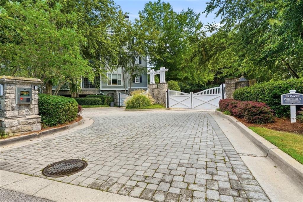 4100 Paces Walk SE Atlanta GA 30339