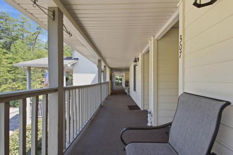 300 Ginger Creek #307 Clayton GA 30525