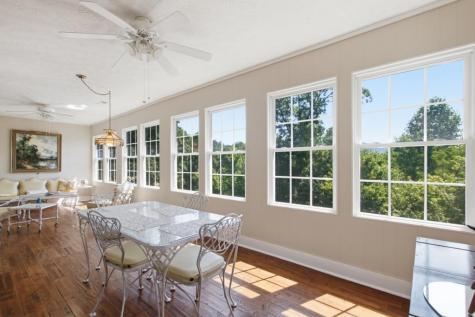300 Ginger Creek #307 Clayton GA 30525
