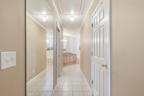 300 Ginger Creek #307 Clayton GA 30525