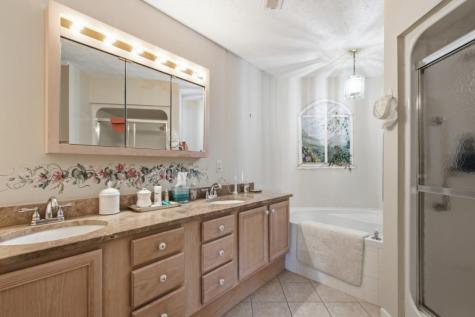300 Ginger Creek #307 Clayton GA 30525