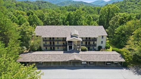 300 Ginger Creek #307 Clayton GA 30525