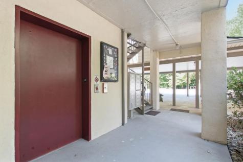 300 Ginger Creek #307 Clayton GA 30525