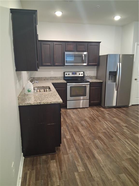 1990 E Millstream Hollow Conyers GA 30012