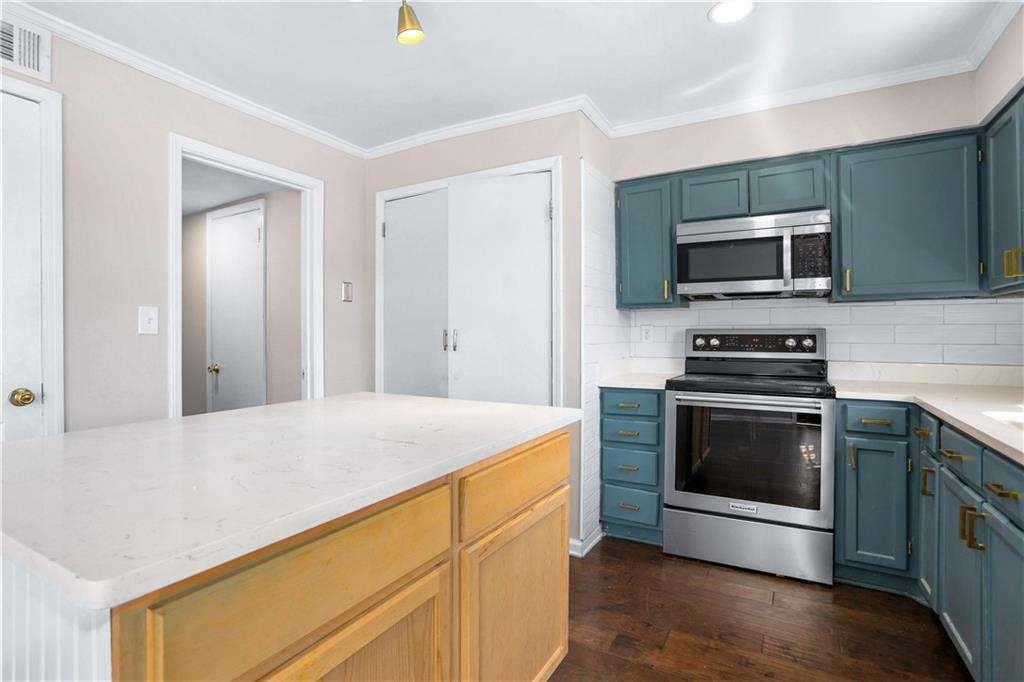 6520 Roswell Road Sandy Springs GA 30328