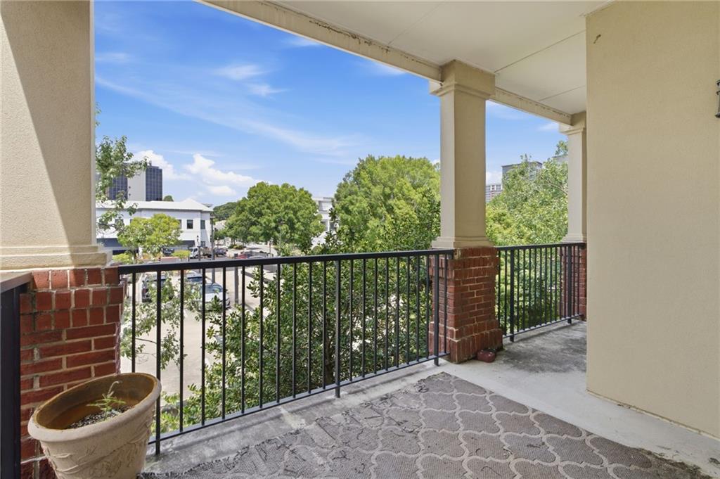 1735 Peachtree Street NE Atlanta GA 30309