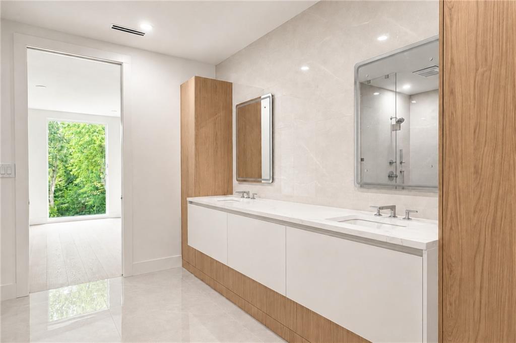 318 Sandy Springs Circle Atlanta GA 30328