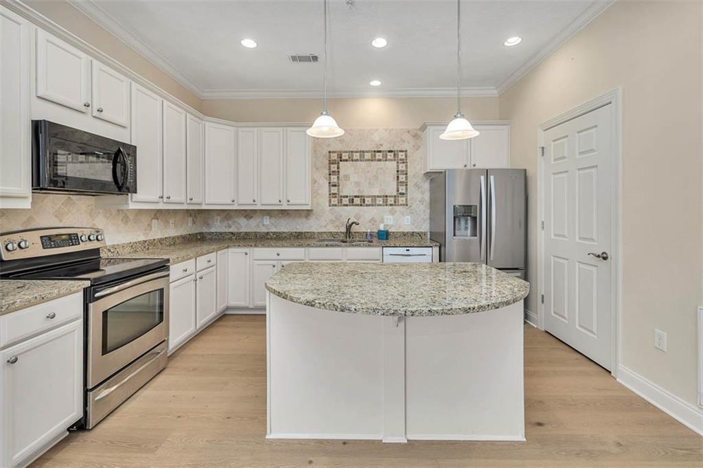 1301 Grand View Drive St. Simons Island GA 31522