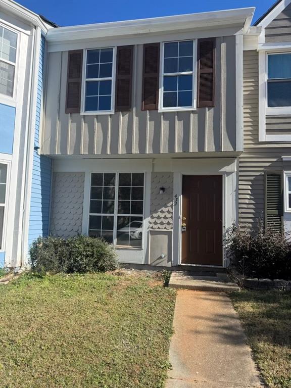 432 Prince Of Wales Stone Mountain GA 30083
