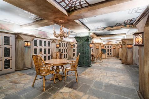 2660 Peachtree Road NW Atlanta GA 30305