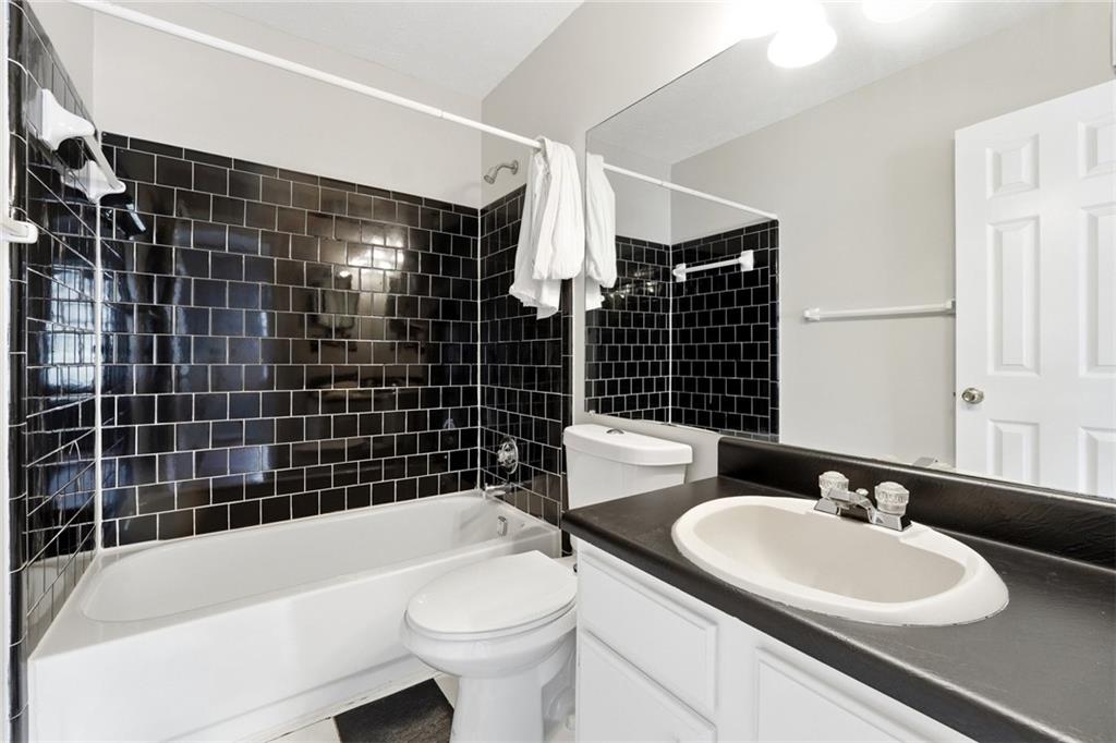 2888 Aspen Woods Entry Doraville GA 30360