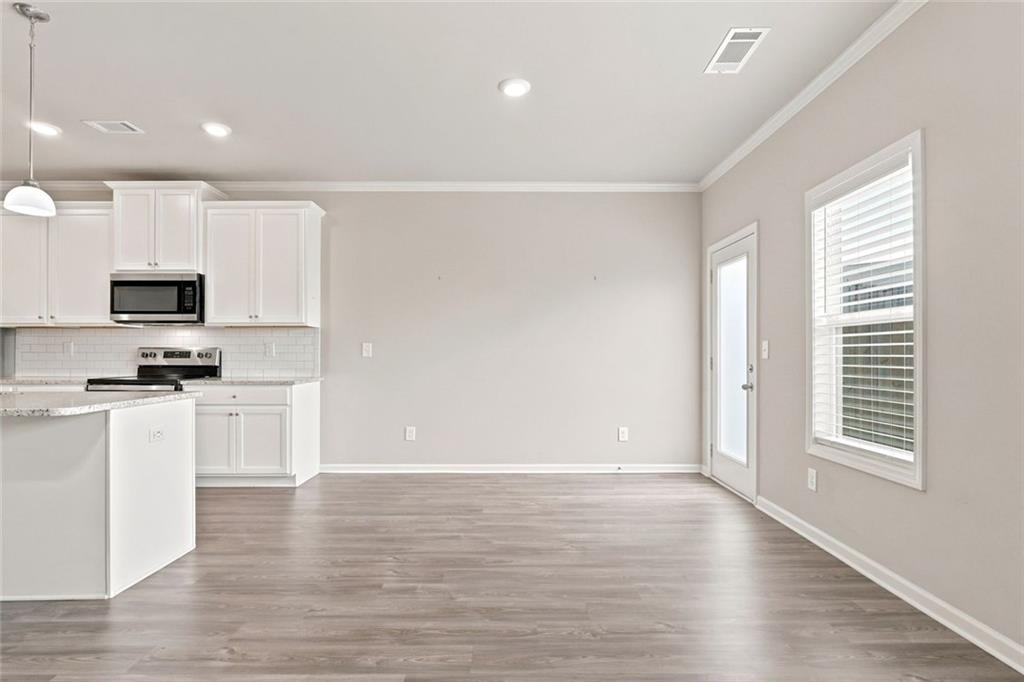 5052 Silver Fox Road Oakwood GA 30566