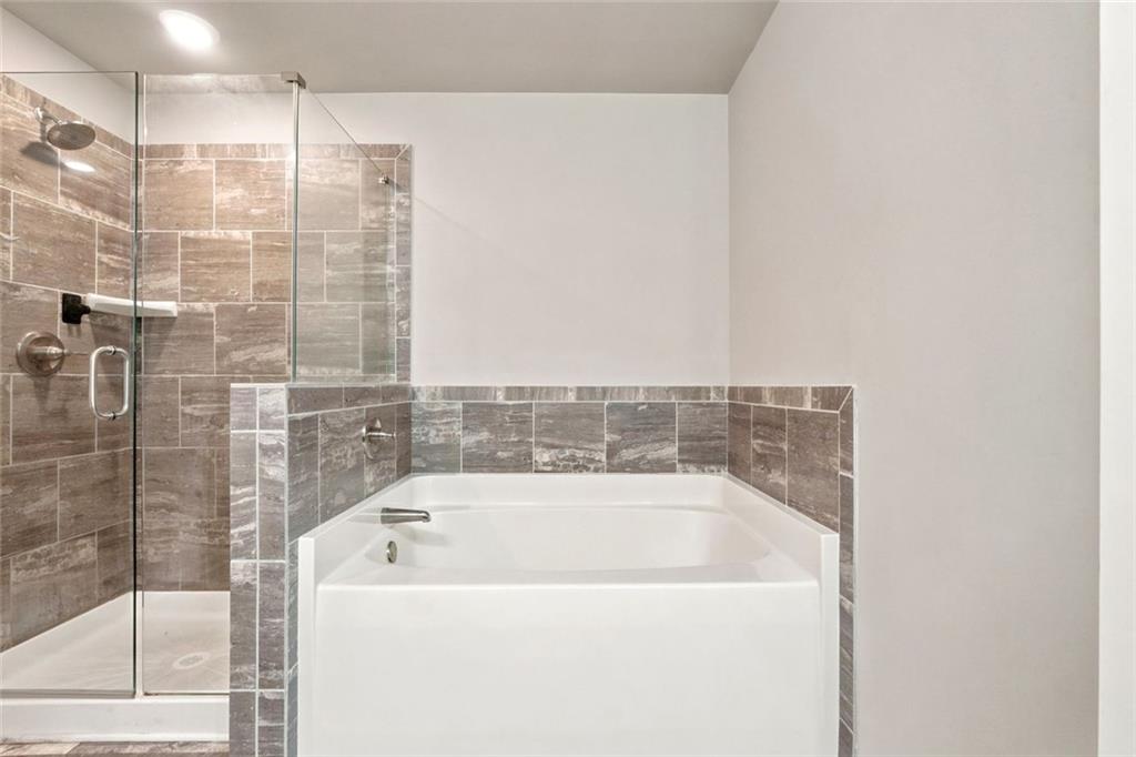 5052 Silver Fox Road Oakwood GA 30566