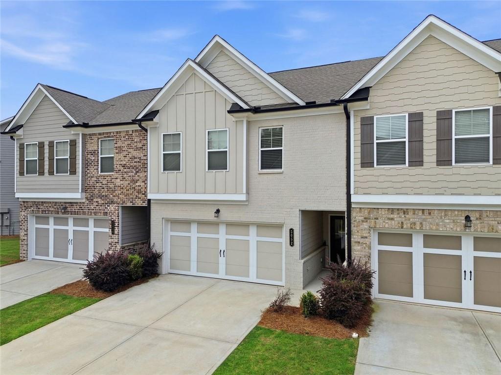 5052 Silver Fox Road Oakwood GA 30566