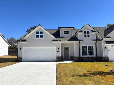 49 Village Court Cleveland GA 30528