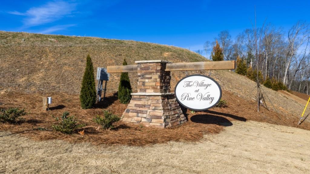 1801 Meadow Green Circle Gainesville GA 30501
