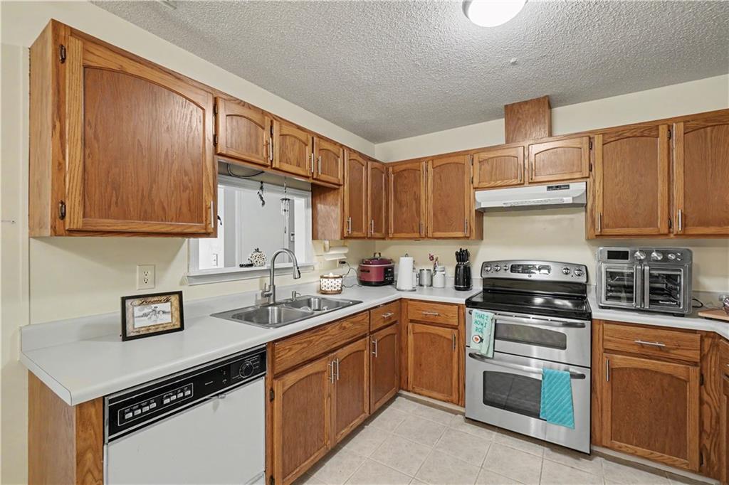 1238 Shannon Way SW Marietta GA 30008