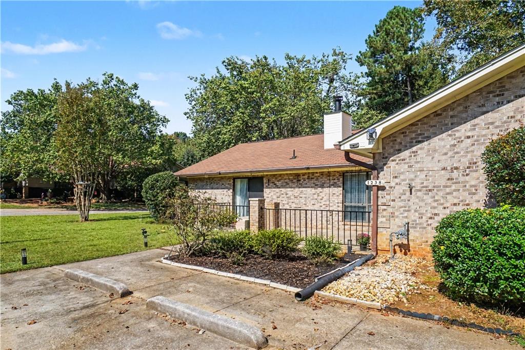 1238 Shannon Way SW Marietta GA 30008