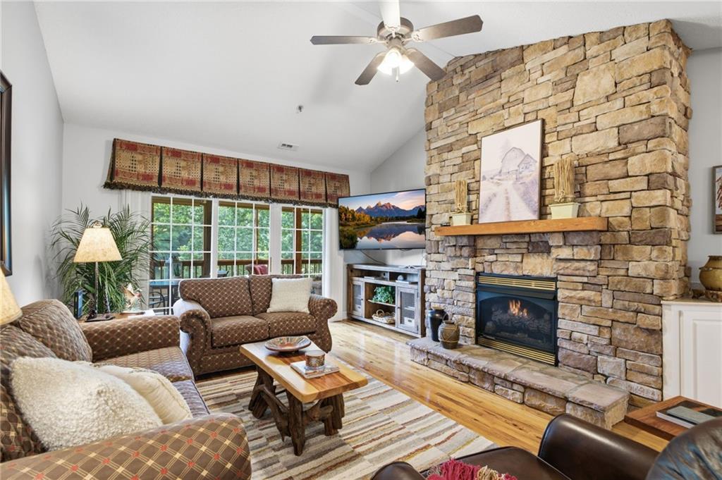 92 Gleneagle Court Clayton GA 30525