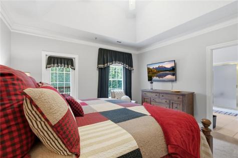 92 Gleneagle Court Clayton GA 30525