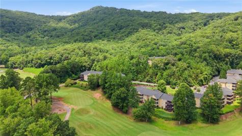 92 Gleneagle Court Clayton GA 30525
