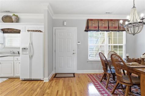 92 Gleneagle Court Clayton GA 30525